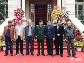 “Gã lực điền” trên cánh đồng chữ
